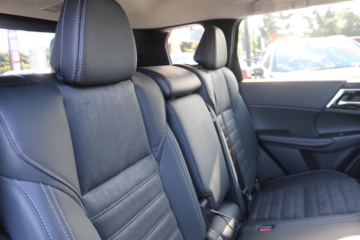 2025 Mitsubishi Outlander Aspire