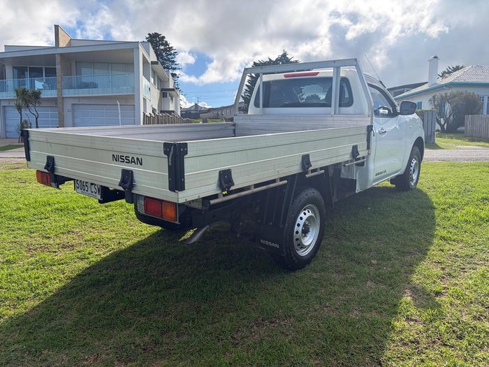 2019 Nissan Navara RX