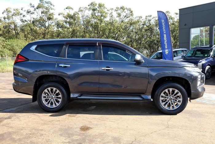 2020 Mitsubishi Pajero Sport GLX