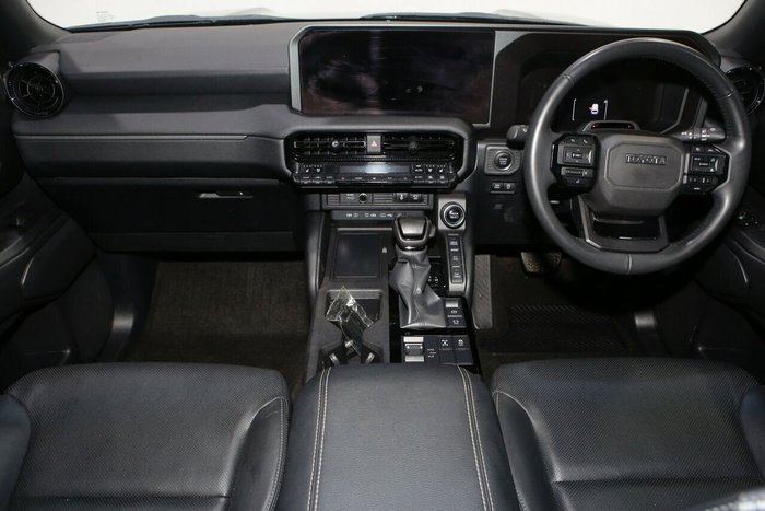 2024 Toyota Landcruiser Prado GXL