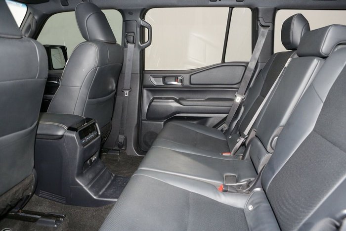2024 Toyota Landcruiser Prado GXL