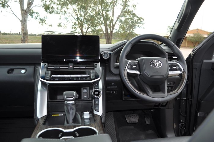 2026 Toyota Landcruiser Sahara