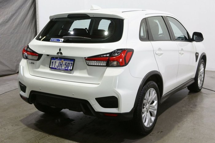 2024 Mitsubishi ASX ES