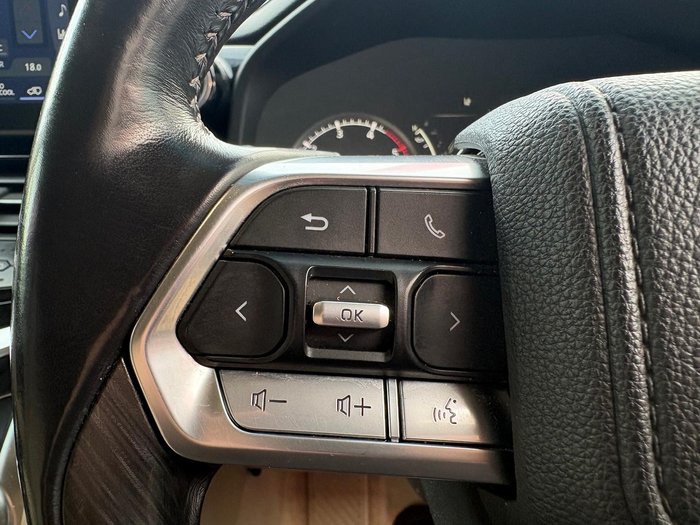 2023 Toyota Landcruiser Sahara ZX
