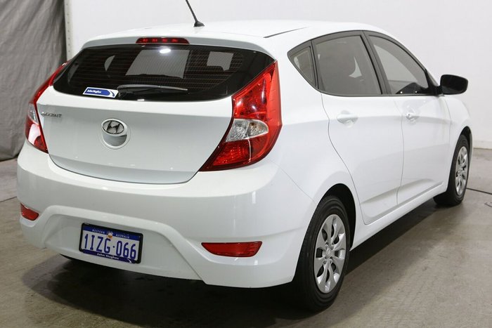 2017 Hyundai Accent Active