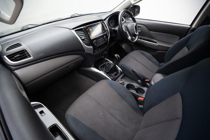 2017 Mitsubishi Triton GLS