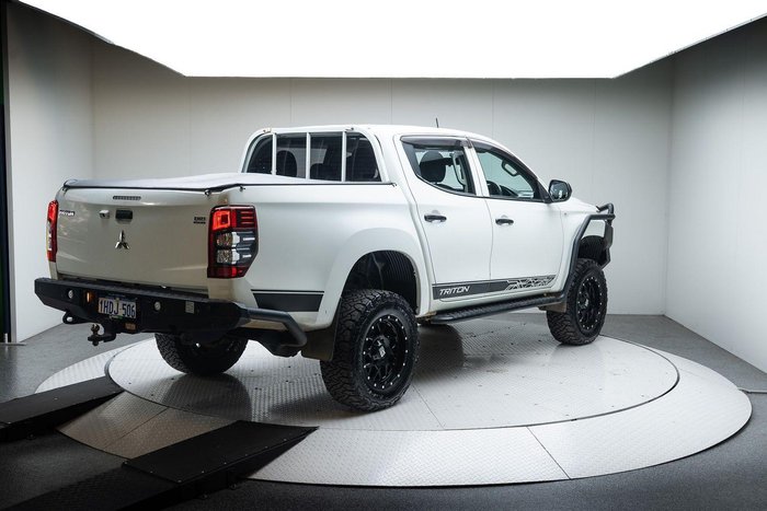 2019 Mitsubishi Triton GLX