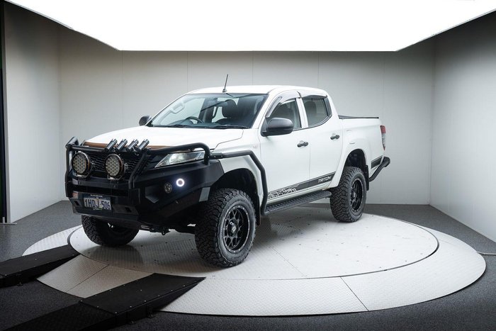 2019 Mitsubishi Triton GLX