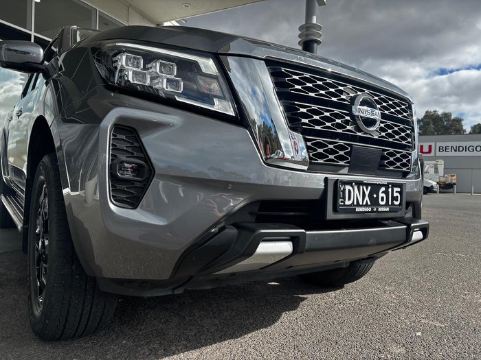 2024 Nissan Navara ST-X