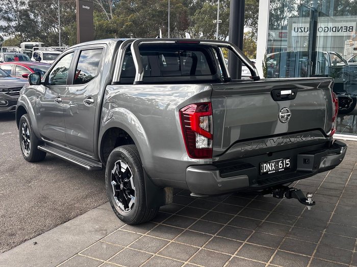 2024 Nissan Navara ST-X