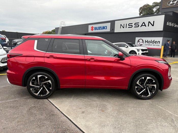 2023 Mitsubishi Outlander Exceed