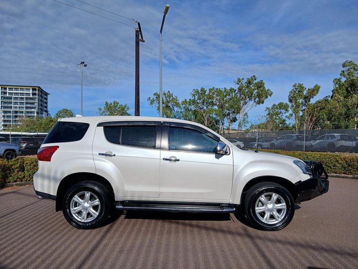 2016 Isuzu MU-X