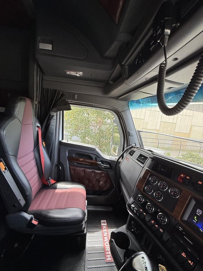 2023 Kenworth T610 SAR White