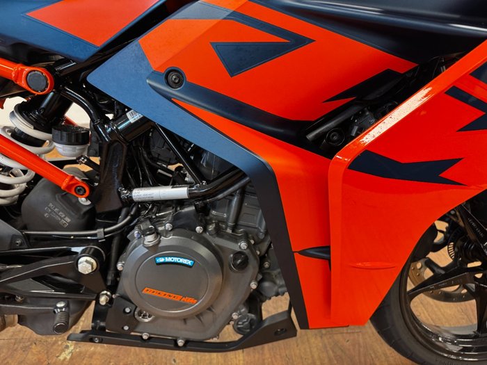 2022 Ktm RC 390 ORANGE