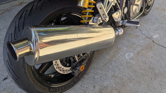 2010 Yamaha XJR1300 Black