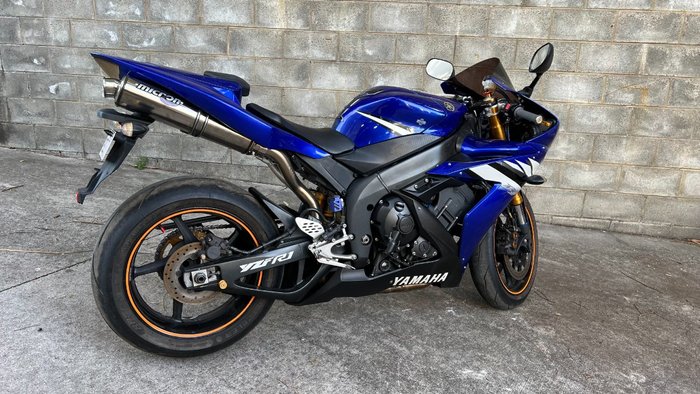 2005 Yamaha YZF-R1 BLUE/BLACK