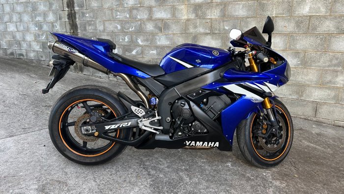 2005 Yamaha YZF-R1 BLUE/BLACK