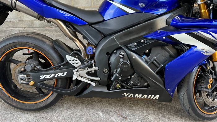 2005 Yamaha YZF-R1 BLUE/BLACK