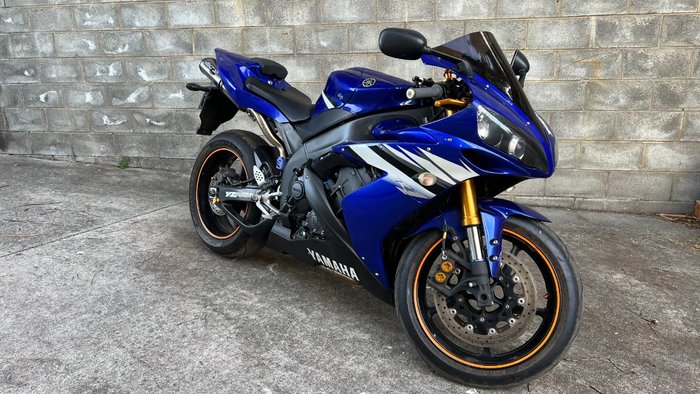 2005 Yamaha YZF-R1 BLUE/BLACK