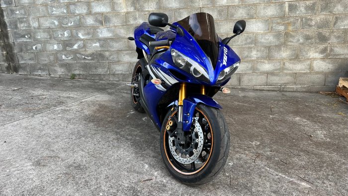 2005 Yamaha YZF-R1 BLUE/BLACK