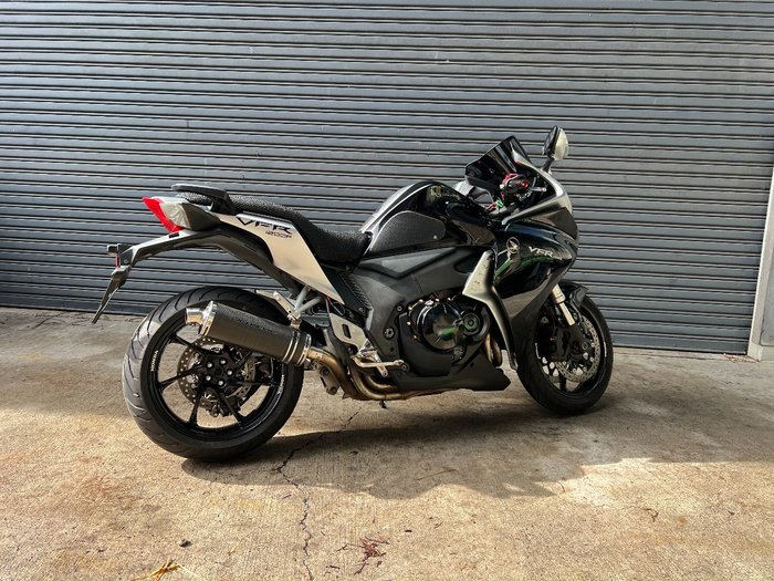 2011 Honda VFR1200F Black