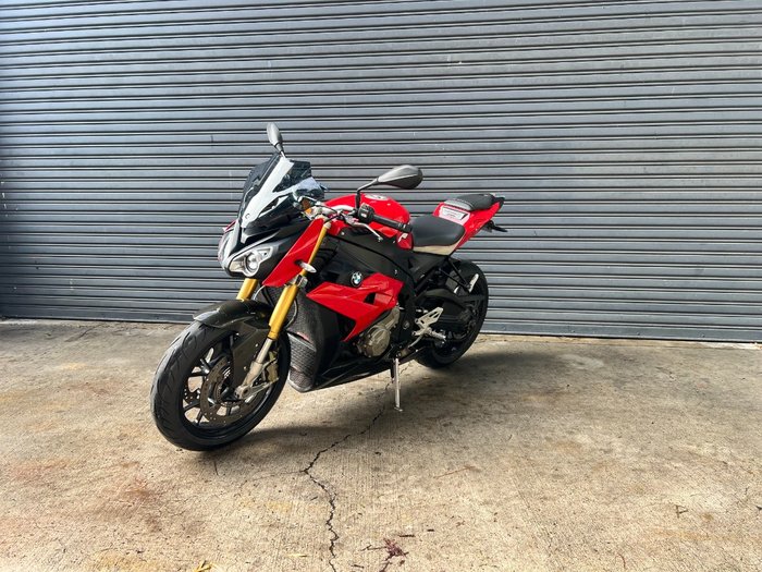 2015 BMW Motorrad S 1000 R Red