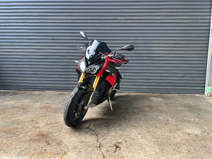 2015 BMW Motorrad S 1000 R Red