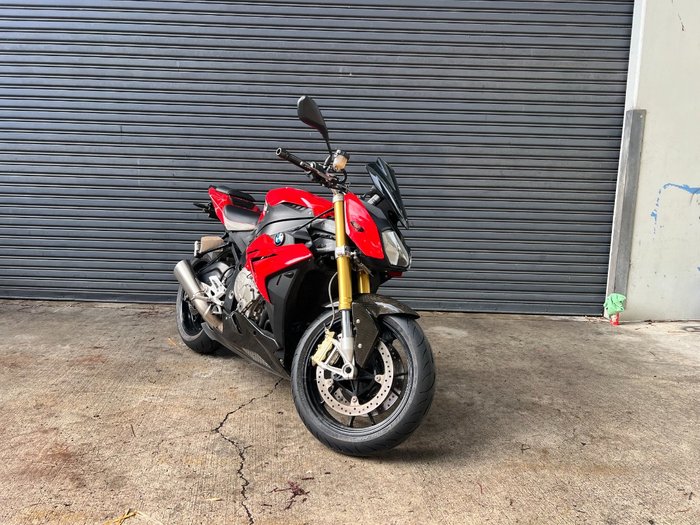 2015 BMW Motorrad S 1000 R Red