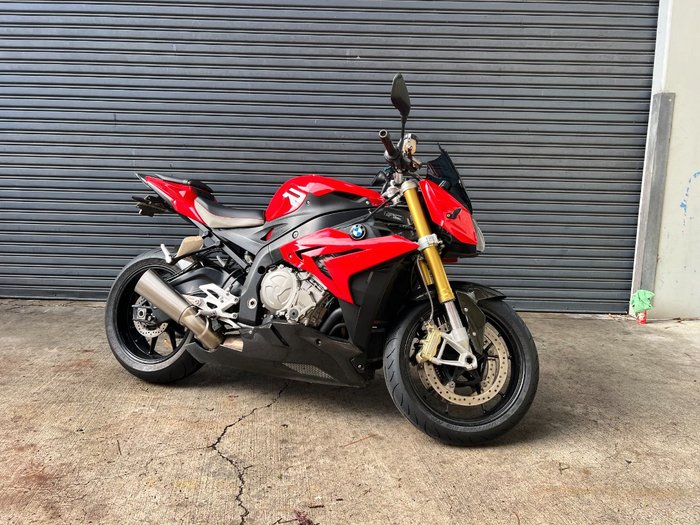 2015 BMW Motorrad S 1000 R Red