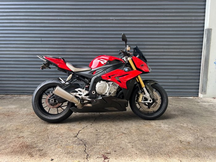 2015 BMW Motorrad S 1000 R Red
