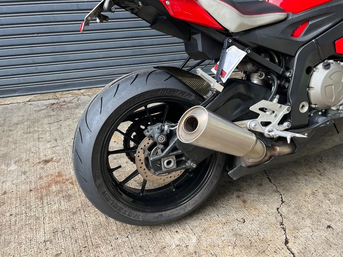 2015 BMW Motorrad S 1000 R Red
