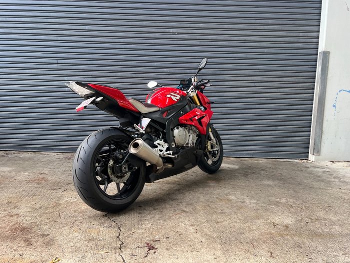 2015 BMW Motorrad S 1000 R Red