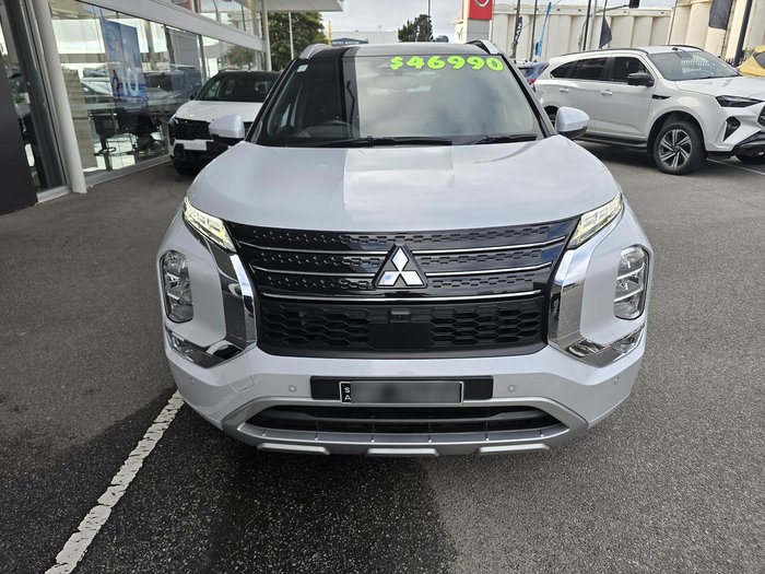 2022 Mitsubishi Outlander Exceed Tourer
