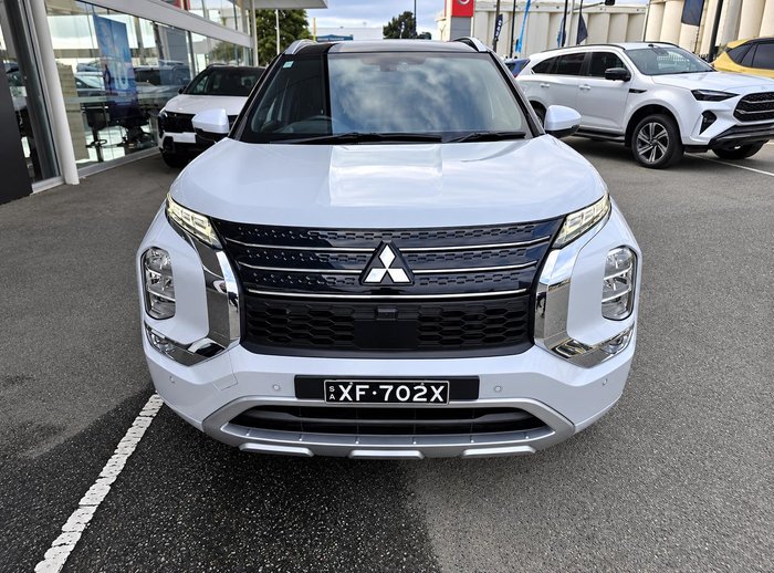 2022 Mitsubishi Outlander Exceed Tourer