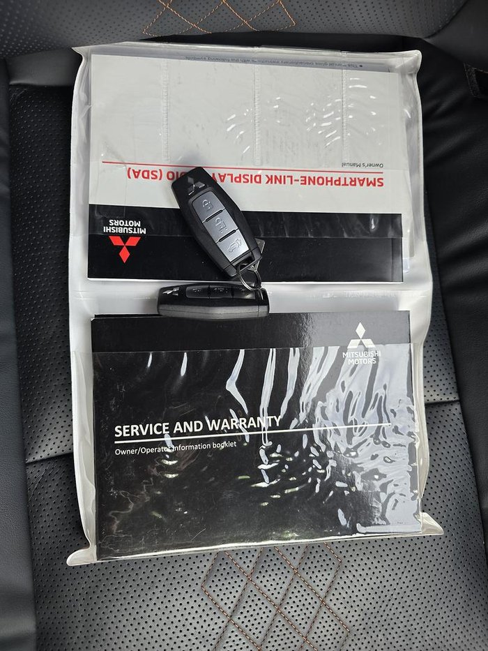 2022 Mitsubishi Outlander Exceed Tourer ZM MY22 AWD White Diamond with Black Mica Roof