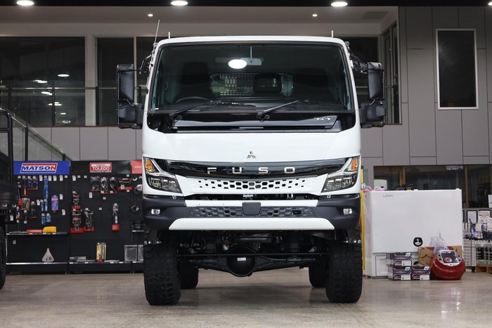 2026 Fuso Canter 4x4