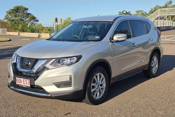 2022 Nissan X-TRAIL ST