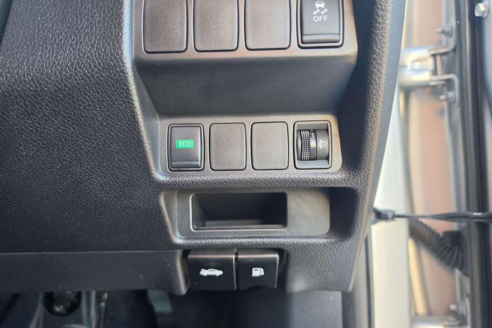 2022 Nissan X-TRAIL ST