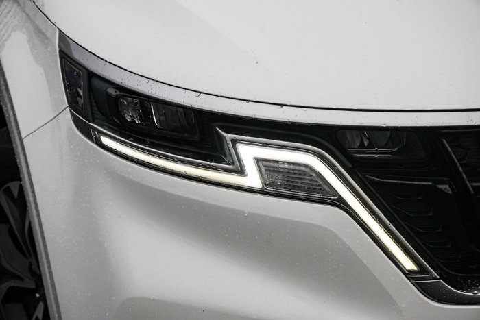 2023 Kia Carnival Si