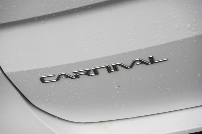 2023 Kia Carnival Si