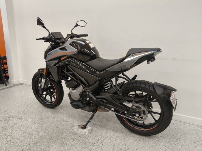 2022 CFMOTO 300 NK ABS Black