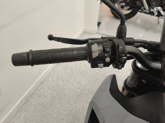 2022 CFMOTO 300 NK ABS Black