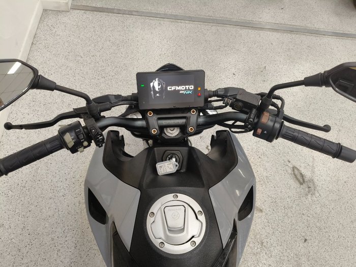 2022 CFMOTO 300 NK ABS Black