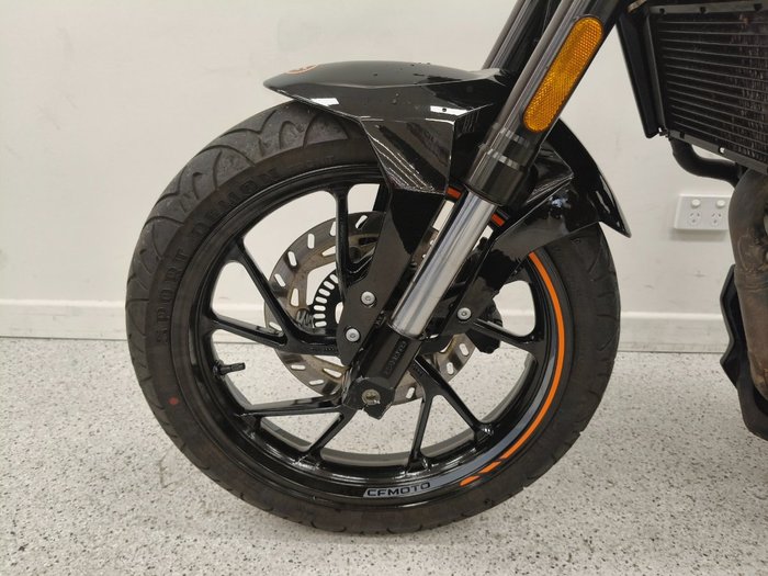 2022 CFMOTO 300 NK ABS Black