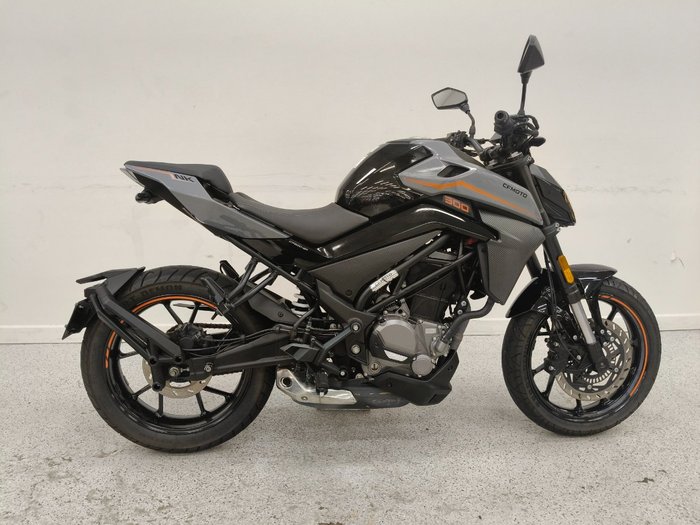 2022 CFMOTO 300 NK ABS Black