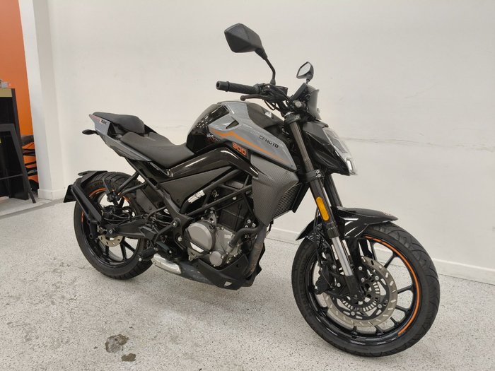 2022 CFMOTO 300 NK ABS Black