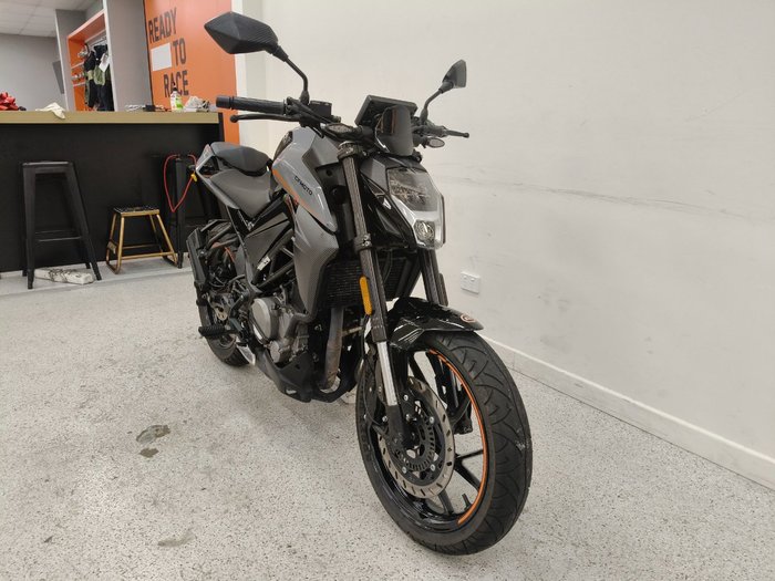 2022 CFMOTO 300 NK ABS Black