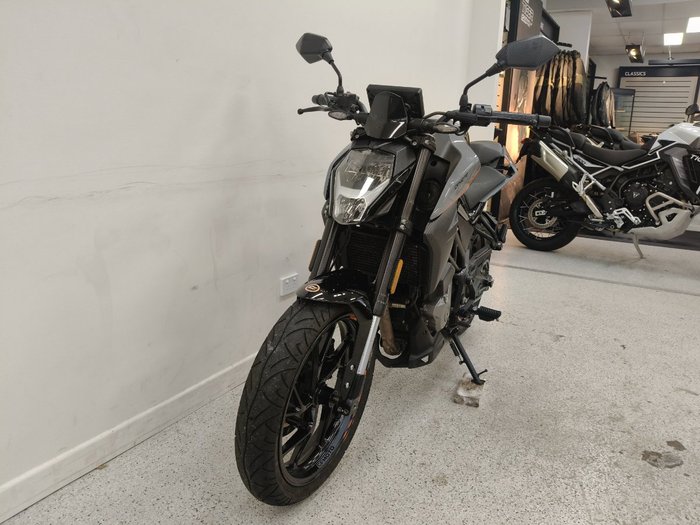 2022 CFMOTO 300 NK ABS Black
