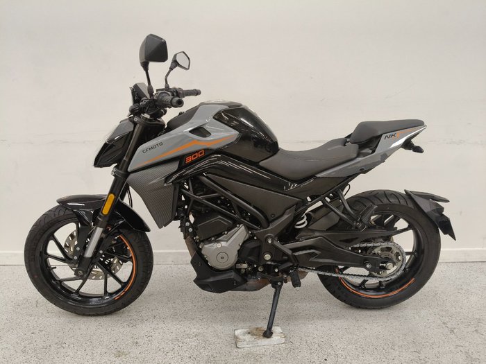 2022 CFMOTO 300 NK ABS Black