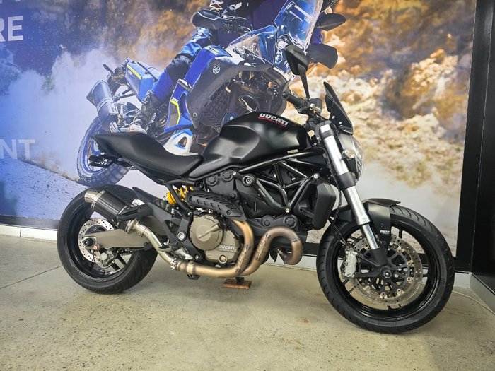 2014 DUCATI MONSTER 821 BLACK